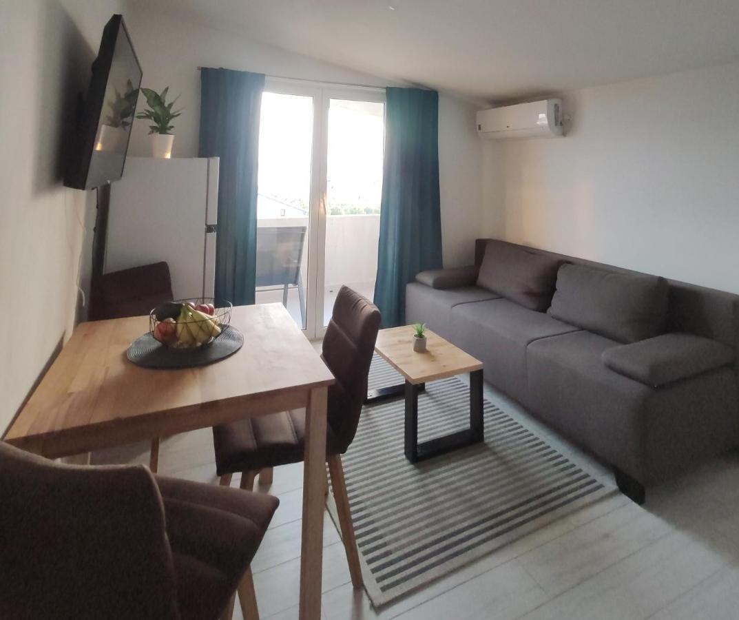 Apartamento Matej 3 Zadar Exterior foto